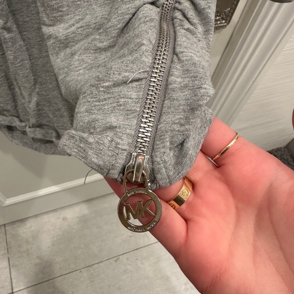 Michael Michael Kors gray ruched shirt with zip detail - Picture 4 of 5
